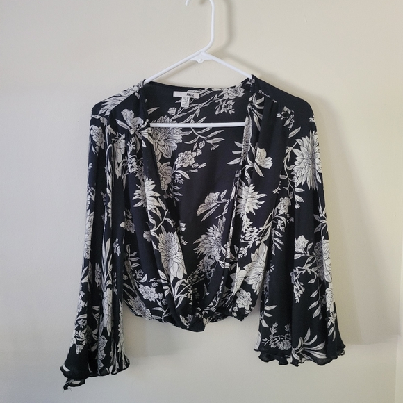 Amuse Society Black & White Floral Top - Picture 3 of 6